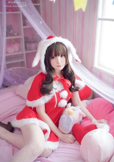 双胞胎姐妹的蔑视