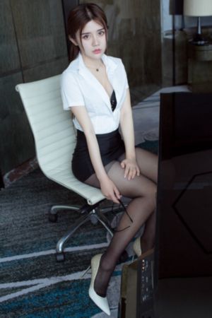 年轻的女学生8