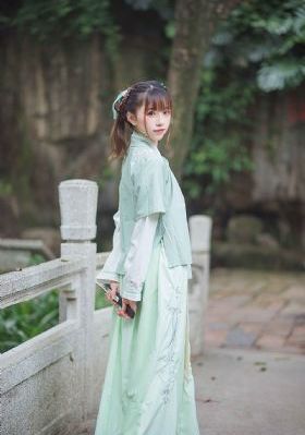 电视剧《小巷人家》